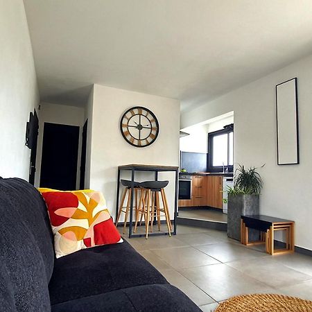 Rooftop - L'Appartement En Haut Saint-Denis Exterior photo